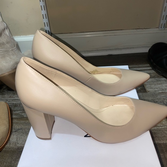 Nude heels - Picture 2 of 5